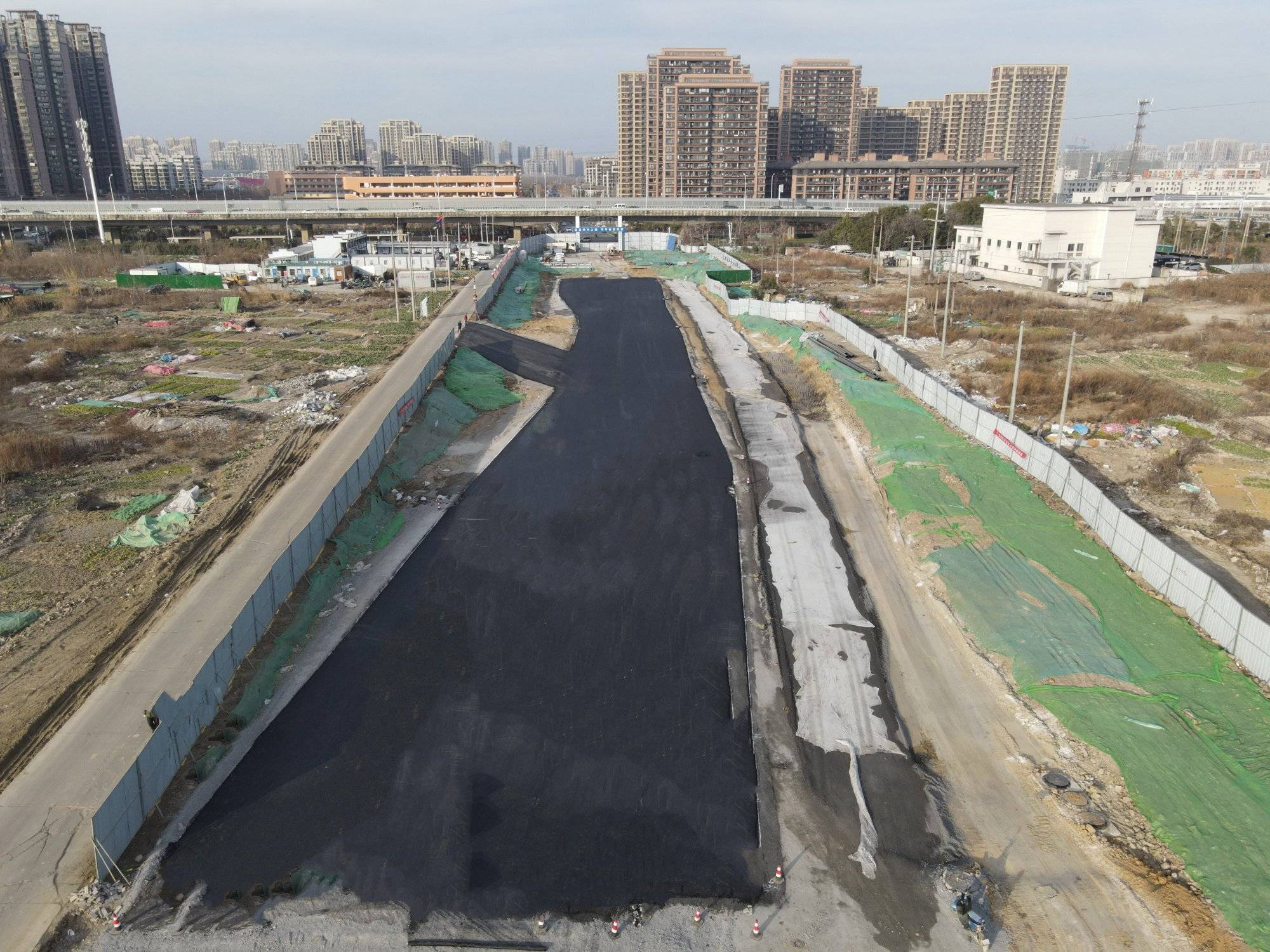 新葵壩路、?？德?、鼓樓路、海潮路市政工程項目2019年12月14日施工簡報